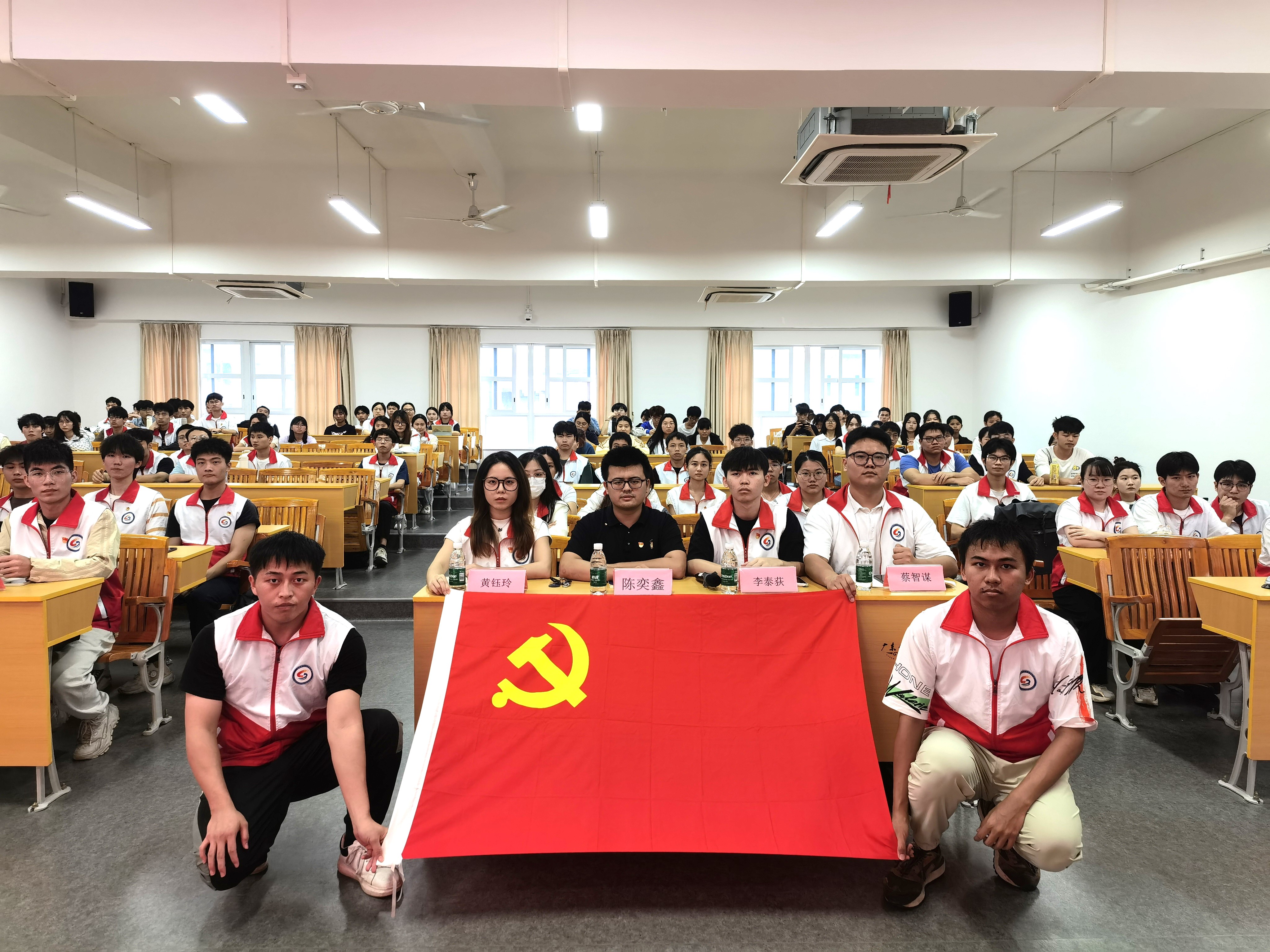 大合照.jpg