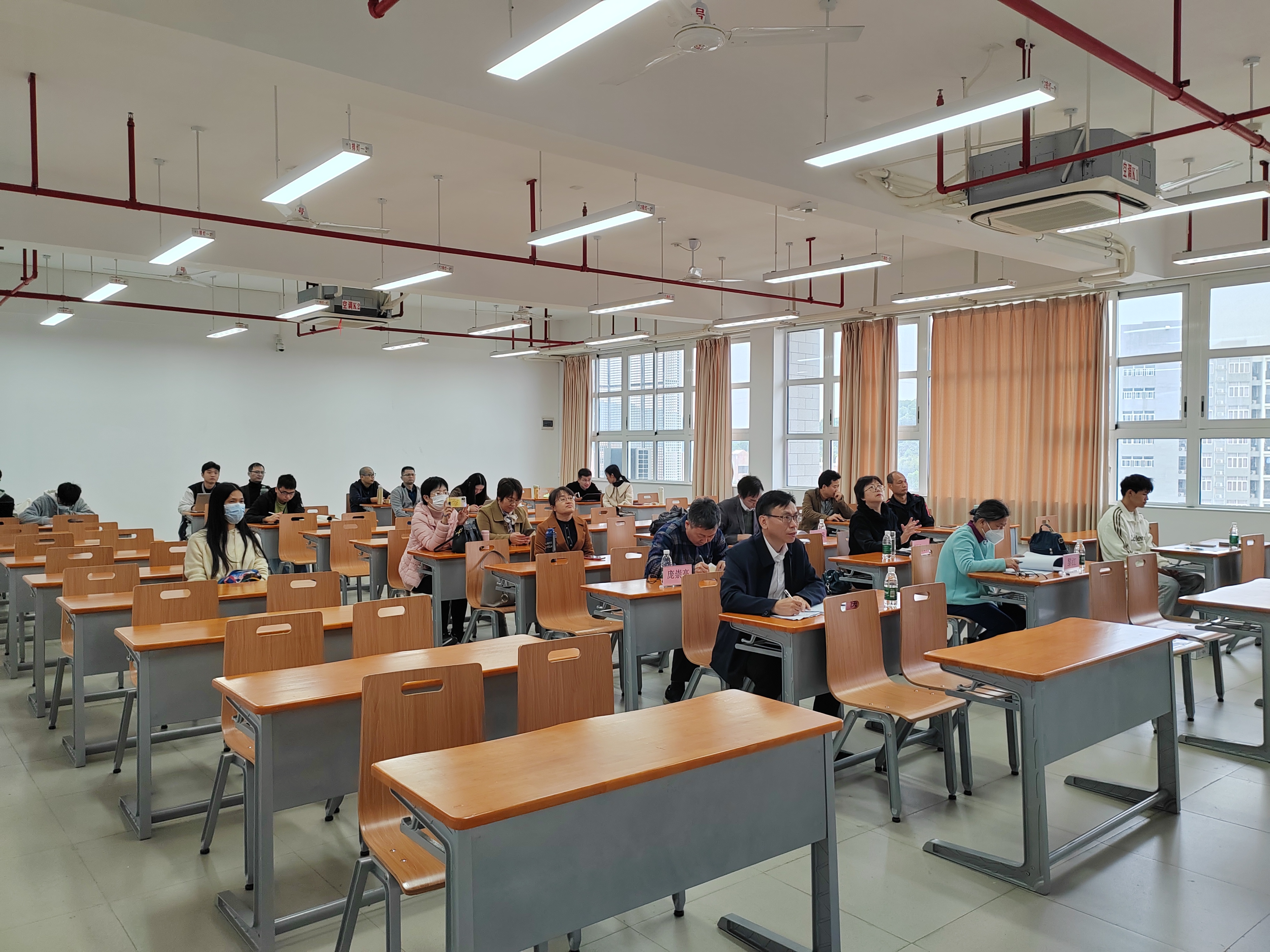 比赛现场2.jpg