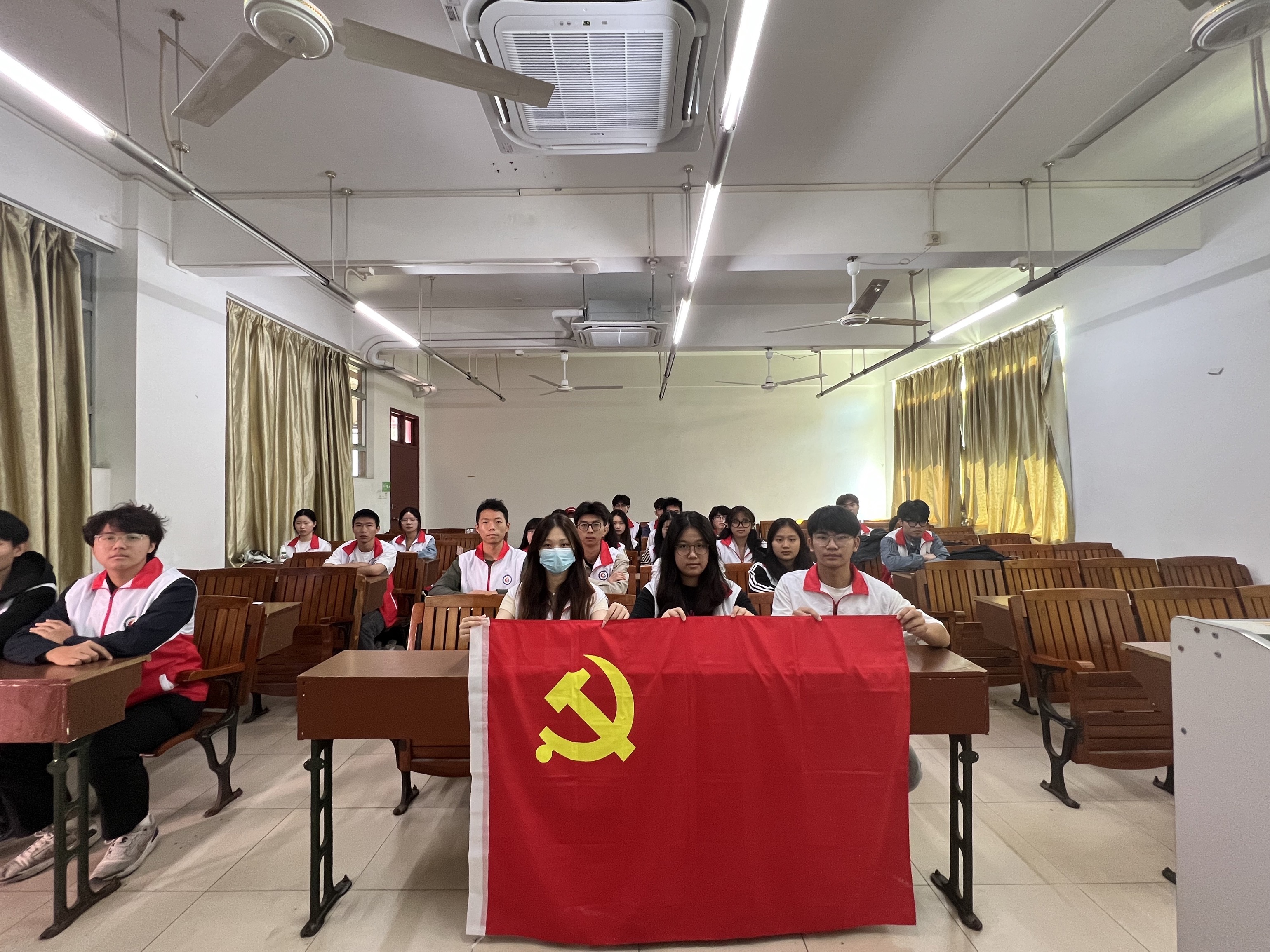 外联组.jpg