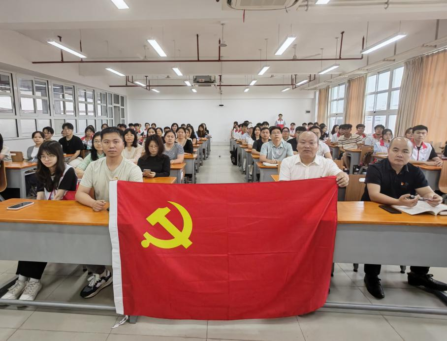 合照.png